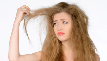 Hoe voorkom je pluizig haar? 7 tips en de beste producten!